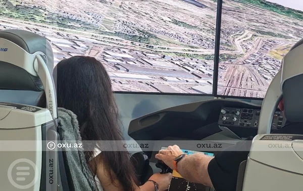Azərbaycan Hava Yolları vətəndaşlara pilot həyəcanı yaşatdı - FOTO