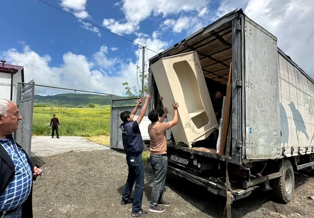 Doqquz ailə üçün doğma torpaq həsrəti bitdi: Xocalı rayonunun beş kəndində qayıdış sevinci - FOTO