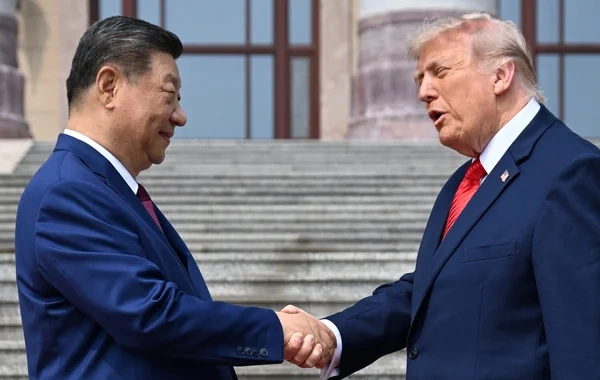 Tramp və Si Cinpinin rəsmi şam yeməyində kim iştirak edəcək?