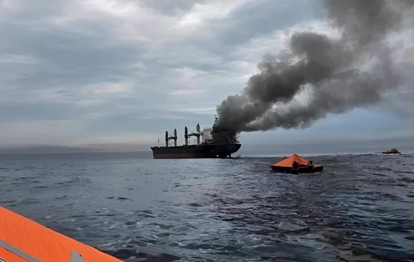 Hörmüz boğazında gəmiyə TORPEDO HÜCUMU: Ölən var
