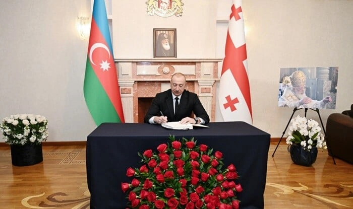 İlham Əliyev Gürcüstan səfirliyində: başsağlığı verdi - Foto
